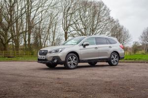 Subaru Outback 2018 года  (UK)